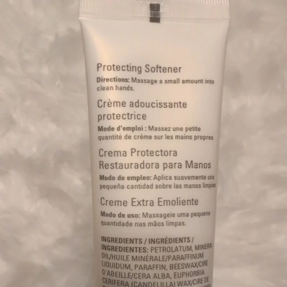 Mary Kay Satin Hands Trio - Picture 8 of 10